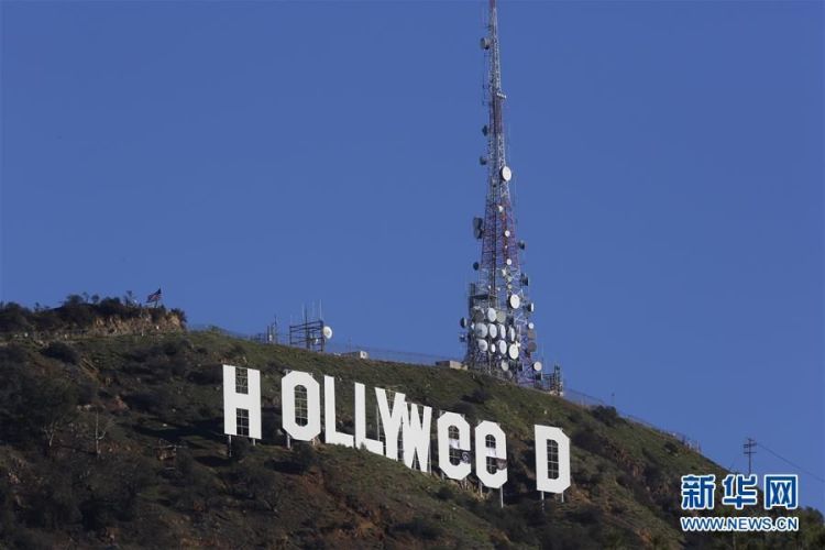 好莱坞地标为奥运变身Hollywoooood，当HOLLYWOOD多出两个O，全世界都笑了又哭了