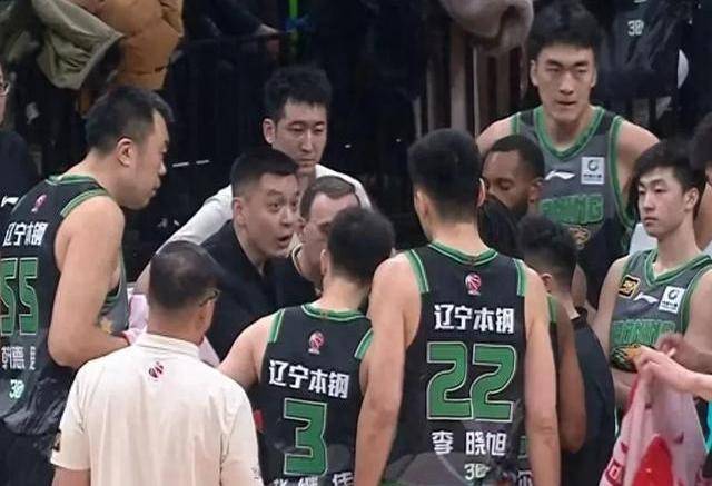 🏀今晚直播看点，上海vs辽宁，这场恩怨局谁说了算？
