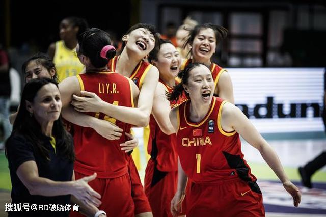 江苏女篮vs辽宁女篮，这场南北对决，藏着中国女篮的硬核基因