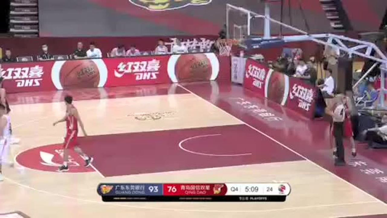 直播CBA广东vs青岛,这场球看得我热血沸腾,还真有点意外 直播CBA广东vs青岛,这场球看得我热血沸腾,还真有点意外