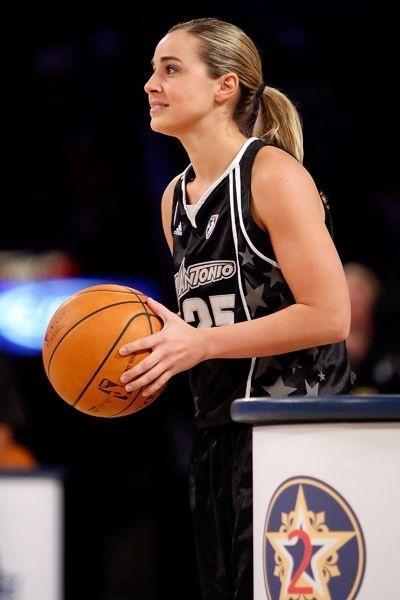 2002年火箭VS马刺，那场差点掀翻王朝的德州内战